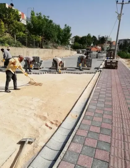 Kilitli parke taşı ile yol imalatı