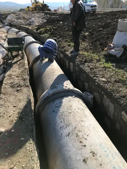 Betonarme drenaj boruları döşenmesi